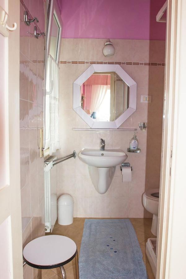 B&B Golfo Dei Poeti Lerici Luaran gambar